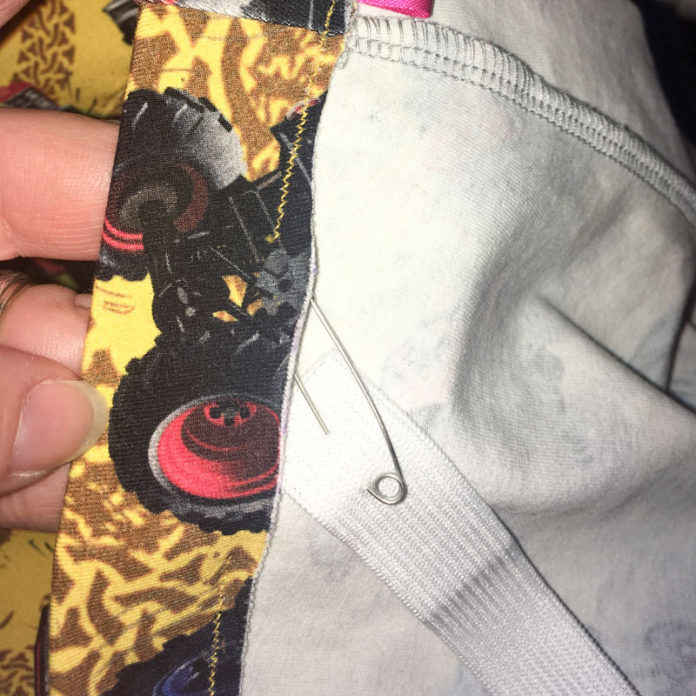 Fit Pants Hack: Adding an Elastic Band and Increasing the Rise - Mamma ...